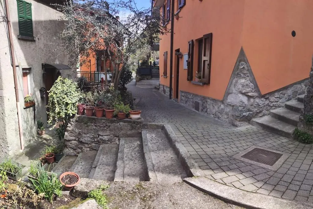 Mella house garden relax Villa Lezzeno 0*,