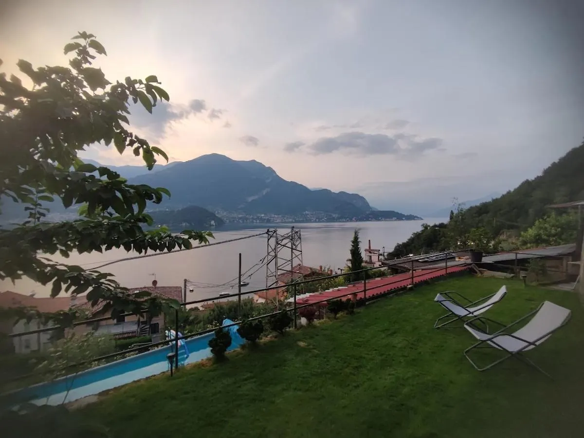 Mella house garden relax Villa Lezzeno Italien